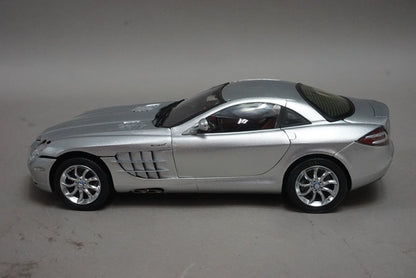 1:18 CMC M-045E Mercedes Benz SLR McLaren 2003 Silver