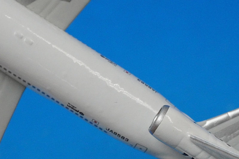 1:400 MD-11 JAL J-Bird Golden Eagle JA8583 10074 Phoenix airplane model