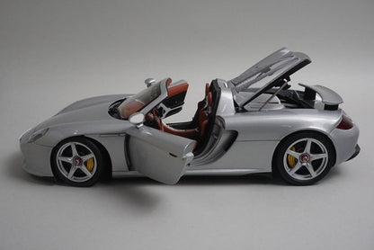 1:18 AUTOart 78041 Porsche Carrera GT Silver model car