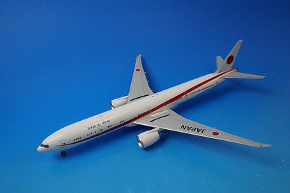 1:200 B777-300ER JASDF Japanese Government #80-1111 JG20108 ANA airplane model