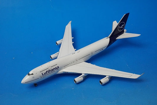 1:400 B747-400 Lufthansa D-ABVM GJDLH1826 Gemini airplane model