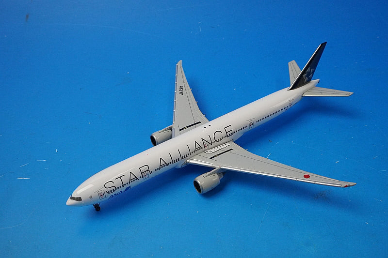 1:500 B777-300ER ANA Star Alliance JA731A NH50023 ANA airplane model