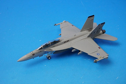 1:200 F/A-18F USN VFA-154 Black Knights NG101 6146 Hogan airplane model