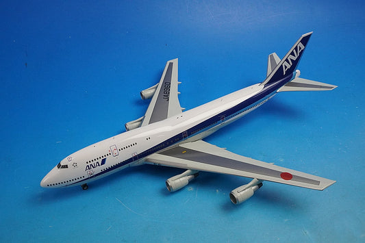 1:200 B747-400 ANA JA8960 BBOXANA02 Blue Box airplane model