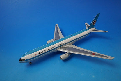 1:200 B767-300 ANA Mohawk Jet JA602A NH20015 ANA airplane model