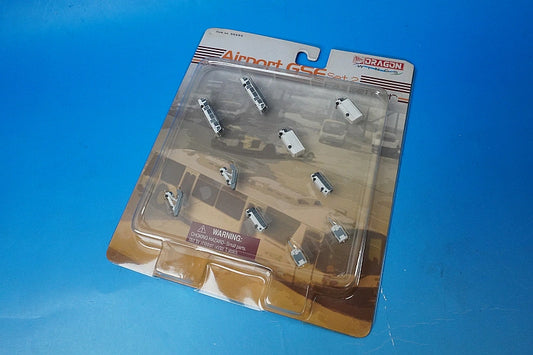 1:400 Airport GSE Set 2 Passenger Diorama 55593 Dragon airplane model