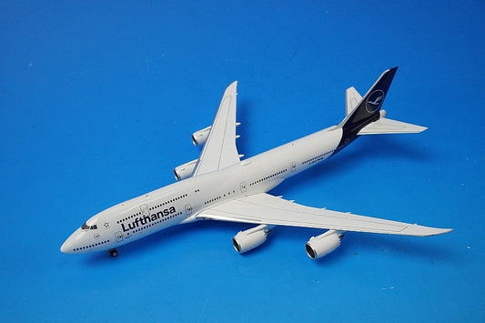 1:400 B747-8 Lufthansa D-ABYC GJDLH1779 Gemini airplane model