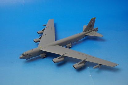 1:200 B-52H U.S. Air Force 5th Bomb Wing 69th Bomb Squadron Nighthawks POW/MIA #60018 558440 Herpa airplame model