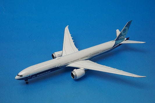 1:500 B777-9 Boeing House Color N779XW 533133 Herpa airplane model