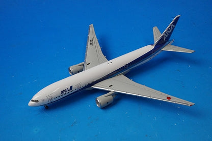1:400 B777-200 ANA JA713A NH40022 ANA airplane model