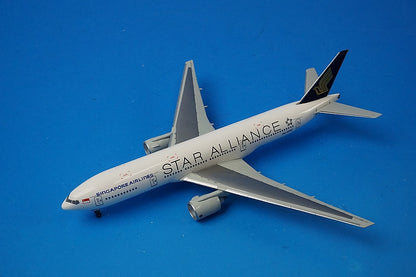 1:400 B777-200 Singapore Airlines Star Alliance 9V-SRE 55808 Dragon