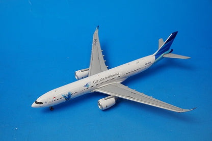 1:400 A330-900neo Garuda Indonesia Great Experience with A330-900neo PK-GHE XX4484 JC Wings airplane model
