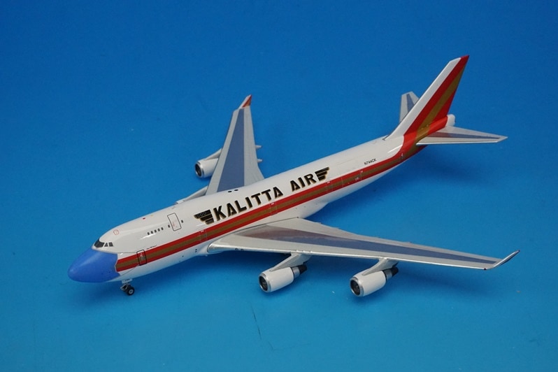 1:400 B747-446 (BCF) Kalitta Air Mask Paint N744CK 04381 Phoenix airplane model
