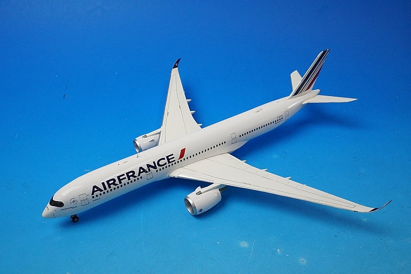 1:200 A350-900 Air France F-HTYB 559980 Herpa airplane model