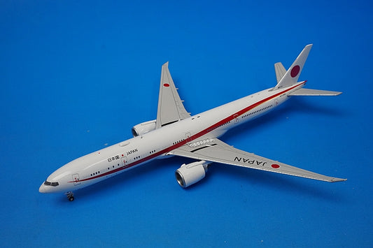 1:400 B777-300ER JASDF 701st Japanese government airplane Chitose Air Base #80-1111 GMJSD086 Gemini airplane model