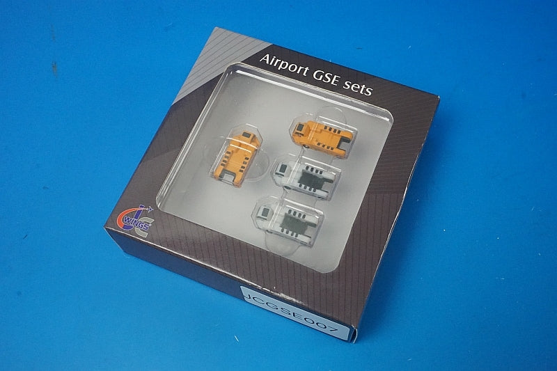 1:400 Goldhofer Aircraft Tug Trashback Tractor Goldhofer Diorama JCGSE007 JC Wings airplane model