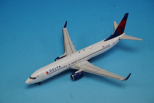 1:400 B737-800 DELTA Airlines N3744F GJDAL841 Gemini