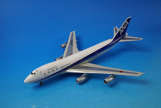 1:200 B747-200 ANA JA8175 B-742-ANA-8175 B-Models airplane model
