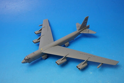 1:200 B-52H USAF 2nd Bombardment Wing 11th Bombardment Squadron Jiggs Squadron 570916 Herpa