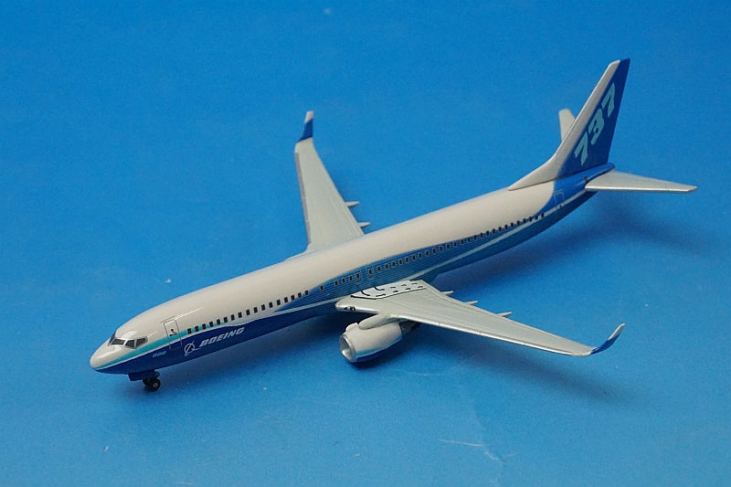 1:400 B737-900 Boeing House Color 55855 Dragon