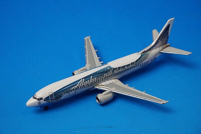 1:400 B737-400 Alaska Salmon N792AS GJASA607 Gemini airplane model