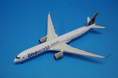 1:500 A350-900 Qatar Airways Oneworld A7-ALZ 533829 Herpa airplane model