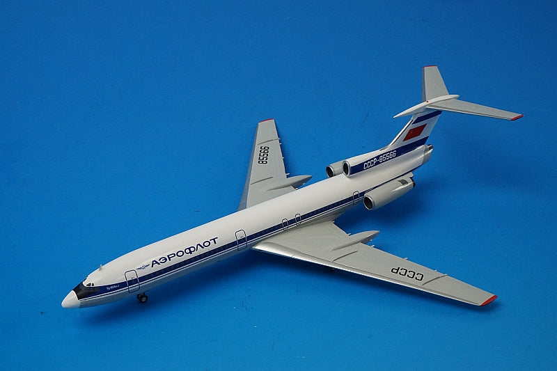 1:200 Tupolev Tu-154B-2 Aeroflot Blue tail livery CCCP-85566 559812 Herpa