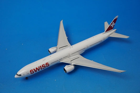 1:400 B777-300ER Swissair HB-JNC 11266 Phoenix airplane model