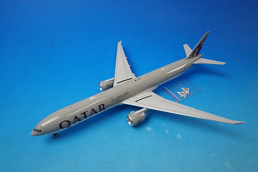 1:200 B777-300ER Qatar A7-BEN IF773QT0422 INFLIGHT airplane model