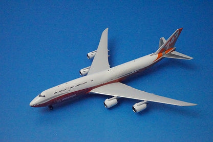 1:400 B747-8i Boeing House Color Rollout Sunrise Livery N6067E *Stand included 10523 Phoenix airplane model