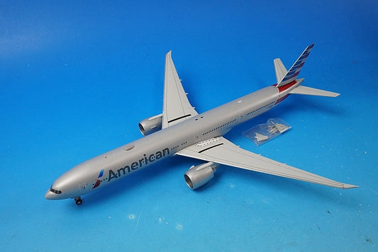 1:200 B777-300ER AA American N736AT G2AAL1076 Gemini airplane model