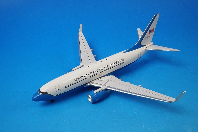 1:200 B737-700 C-40B USAF VIP Transport Aircraft 50730 AV2737001 Aviation airplane model