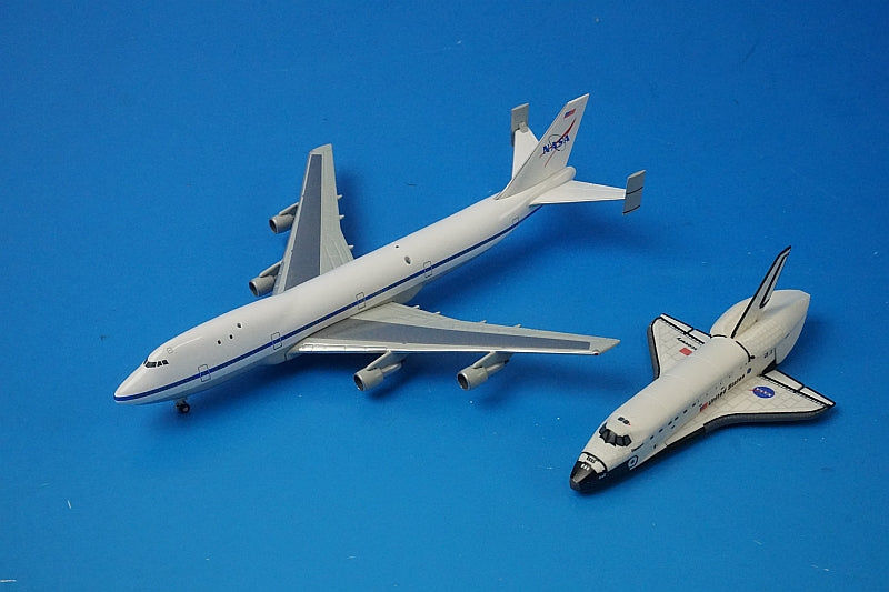 1:500 NASA Space Shuttle Discovery OV-103 & Boeing 747SCA N905NA 515290 Herpa