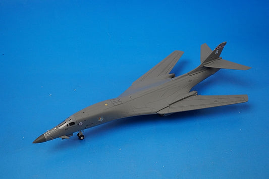 1:200 B-1B USAF 184th Bomber Wing 127th Bomber Squadron McConnell Base 559263 Herpa