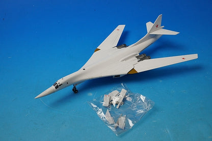 1:200 Tu-160 Blackjack Soviet Air Force 184th SSR Heavy Bombardment Regiment Pulirki Base #33 558785 Herpa airplane model