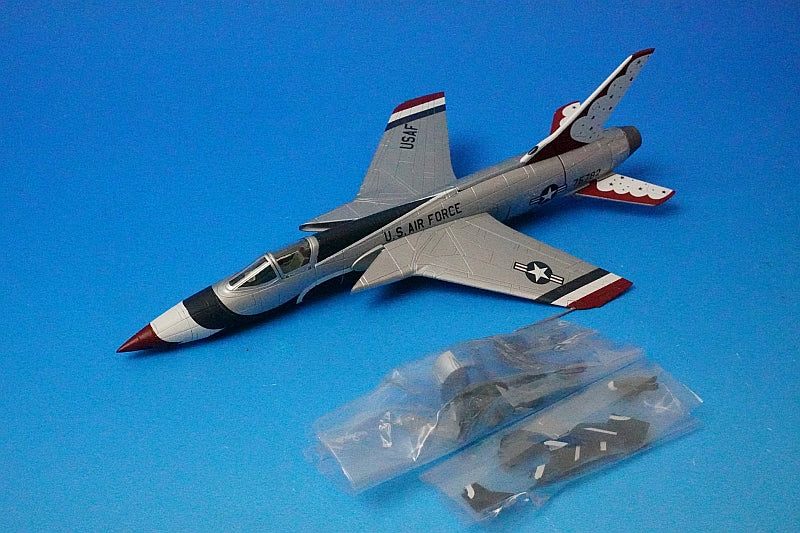 1:72 F-105B Thunderchief Thunderbirds #57-5282 HA2502 Hobby Master