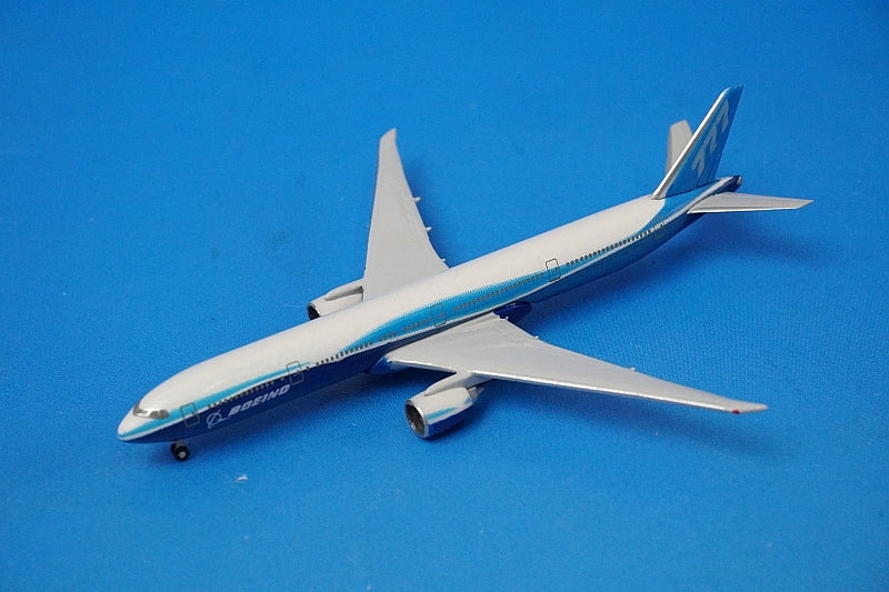 1:1000 B777-300ER Boeing House Color *No registration number Hogan