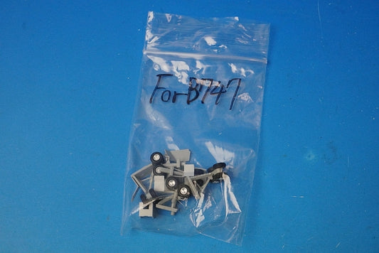 1:200 Landing Gear Set for B747 with Rubber Tires *Body Only 5200 Hogan airplane model