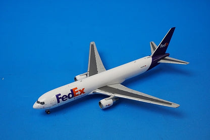 1:400 B767-300F FedEx N103FE GJFDX1769 Gemini airplane model