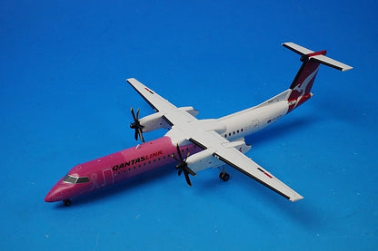 1:200 DHC-8-400 Qantaslink Pink Ribbon VH-QOD #71247 Jet-x airplane model