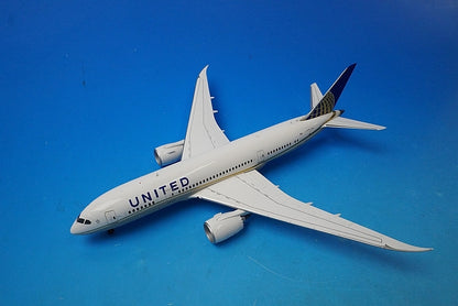 1:200 B787-8 United N20904 XX2915 JC Wings airplane model