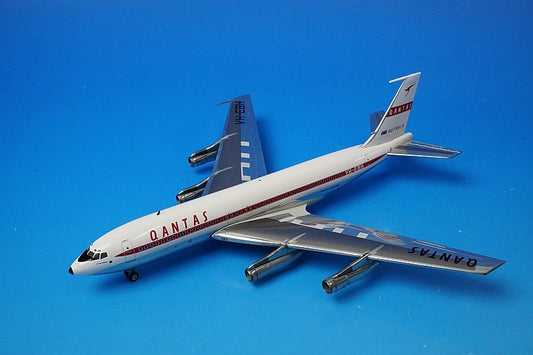 1:200 B707-100 Qantas VH-EBH IF701QF120P INFLIGHT airplane model