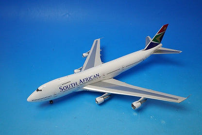 1:200 B747-200 South African ZS-SAL JF-747-2-016 JFox Models airplane model