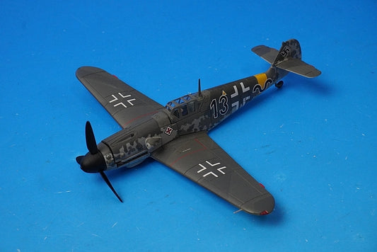 1:72 BF109G-2 German Air Force 8th Squadron, Lieutenant Günther Rall #13 AA27106 Corgi Airplane Model