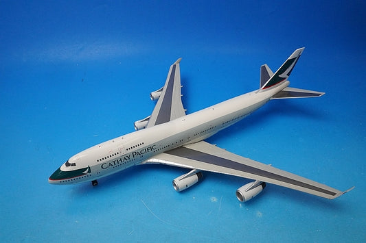 1:200 Airbus B747-400 Cathay Pacific VR-HOT BBOXCATH888 Blue Box airplane model