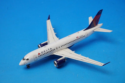 1:400 A220-100 Delta N102DU GJDAL1841 Gemini airplane model