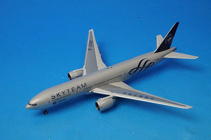 1:400 B777-200:ER China Southern China Southern B-2056 10333 Phoenix airplane model