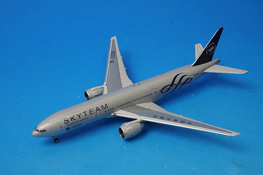 1:400 B777-200:ER China Southern China Southern B-2056 10333 Phoenix airplane model