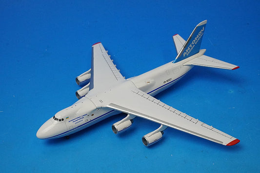 1:400 An-124-100 Antonov UR-82027 GJADB581 Gemini airplane model