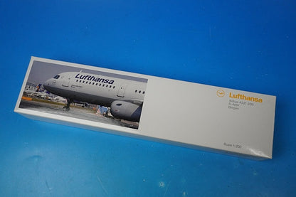 1:200 A321-200 Lufthansa Bingen D-AISV LH13 LIMOX airplane model